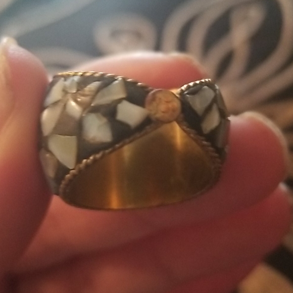 Beautiful Gold Stone & Studded Adjustable ring - Picture 6 of 6